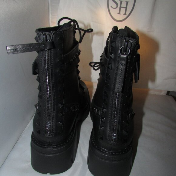 Black Ash Lewis Studded Boot Size 39 New No Tags W/ Dust Bag - Picture 5 of 8